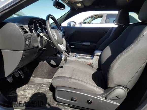 2014 Dodge Challenger Shaker z VIN 2C3CDYBT7EH249989, wystawiony jako Copart lot #53117885 z przebiegiem 66 350 mil mil oraz Szkoda całkowita • Salvage title. Historia ofert i sprzedaży dostępna na DreamBid. Obrazek 7.