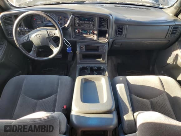 ✅ 2005 Chevrolet Silverado 1500 Work Truck • VIN: 2GCEC19T751242828 • Лот: 69985205. Опубликован ранее на Copart с пробегом 140 906 миль. Бесплатный доступ к архиву аукционных продаж из США и подробный отчёт об истории автомобиля на DreamBid. Изображение 8.