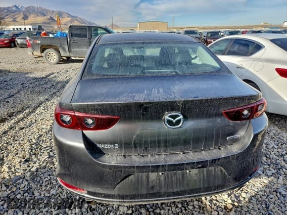 ✅ 2025 Mazda 3 S Select Sport • VIN: 3MZBPABM9SM458420 • Лот: 94197975. Опубликован ранее на Copart с пробегом 8 322 миль. Бесплатный доступ к архиву аукционных продаж из США и подробный отчёт об истории автомобиля на DreamBid. Изображение 6.