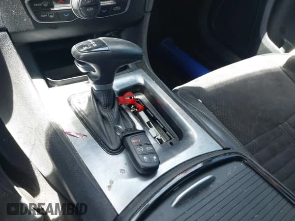 ✅ 2017 Dodge Charger Daytona 340 • VIN: 2C3CDXCT3HH545993 • Lot: 42510599. Wystawiony na IAAI z przebiegiem 120 199 mil. Bezpłatny archiwum sprzedaży aukcyjnych z USA i szczegółowy raport historii pojazdu na DreamBid. Zdjęcie 11.