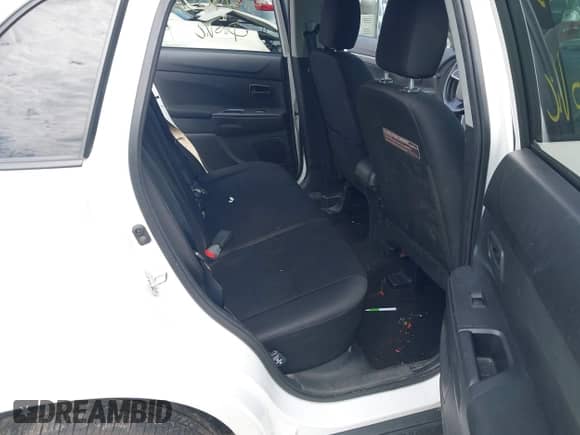 2014 Mitsubishi Outlander ES с VIN 4A4AR3AU3EE027371, выставлен на аукционе IAAI как лот 43140326 с пробегом 114 059 миль миль и . История ставок и продаж доступна на DreamBid. Изображение 8.