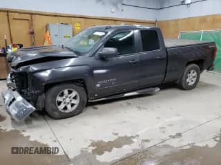 ✅ 2016 Chevrolet Silverado 1500 LT • VIN: 1GCVKREC7GZ296549 • Lot: 91476115. Wystawiony na Copart z przebiegiem 94 102 mil. Bezpłatny archiwum sprzedaży aukcyjnych z USA i szczegółowy raport historii pojazdu na DreamBid. Zdjęcie 1.