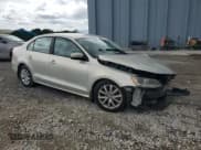 ✅ 2011 Volkswagen Jetta SE • VIN: 3VWDZ7AJ9BM377981 • Лот: 81331385. Опубликован ранее на Copart с пробегом 173 261 миль. Бесплатный доступ к архиву аукционных продаж из США и подробный отчёт об истории автомобиля на DreamBid. Изображение 4.