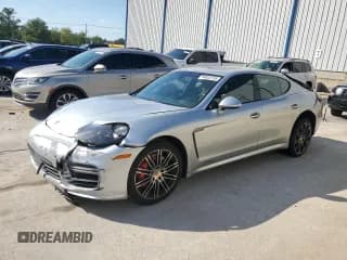 ✅ 2016 Porsche Panamera GTS • VIN: WP0AF2A70GL080242 • Lot: 84820755. Wystawiony na Copart z przebiegiem 130 983 mil. Bezpłatny archiwum sprzedaży aukcyjnych z USA i szczegółowy raport historii pojazdu na DreamBid. Zdjęcie 1.