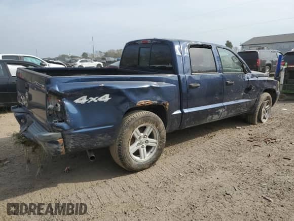 2007 Dodge Dakota SLT с VIN 1D7HW48K27S163459, выставлен на аукционе Copart как лот 75731314 с пробегом Не указан миль и Списание • Salvage title. История ставок и продаж доступна на DreamBid. Изображение 3.