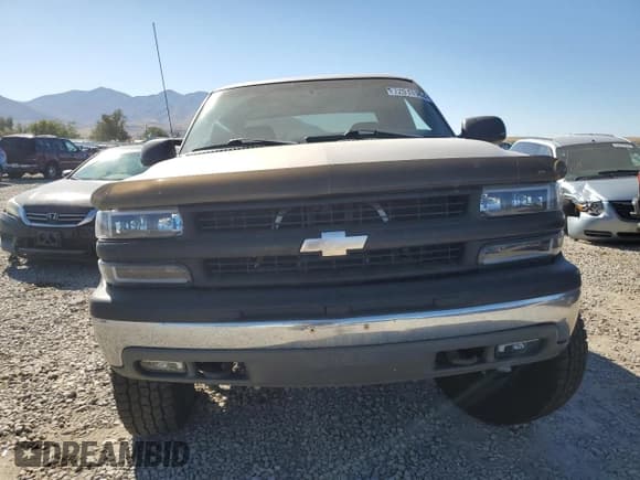 ✅ 2000 Chevrolet Silverado 1500 LT • VIN: 1GCEK19T1YE234987 • Лот: 72914504. Опубликован ранее на Copart с пробегом Не указан. Бесплатный доступ к архиву аукционных продаж из США и подробный отчёт об истории автомобиля на DreamBid. Изображение 5.
