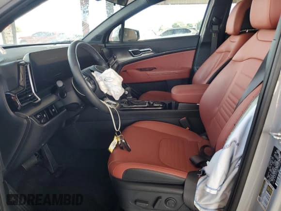 ✅ 2025 Kia Sportage SX • VIN: 5XYK43DF1SG284538 • Lot: 90142655. Wystawiony na Copart z przebiegiem 6 153 mil. Bezpłatny archiwum sprzedaży aukcyjnych z USA i szczegółowy raport historii pojazdu na DreamBid. Zdjęcie 7.