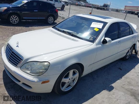 ✅ 2004 Mercedes-Benz S 430 • VIN: WDBNG70JX4A415439 • Lot: 43091517. Listed on IAAI with 143,038 mi. Free auction sales archive from the USA and detailed vehicle history report at DreamBid. Image 17.