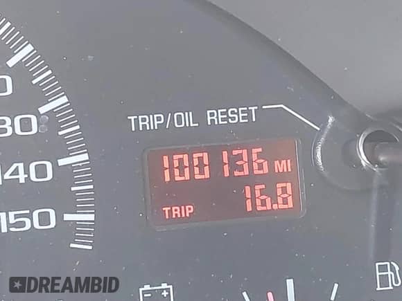 2002 Chevrolet Camaro Z28 z VIN 2G1FP22G222101109, wystawiony jako IAAI lot #39531558 z przebiegiem 100 136 mil mil oraz . Historia ofert i sprzedaży dostępna na DreamBid. Obrazek 16.