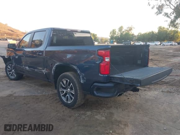 ✅ 2020 Chevrolet Silverado 1500 RST • VIN: 3GCUYEED5LG116216 • Лот: 43745706. Опубликован ранее на IAAI с пробегом 47 222 миль. Бесплатный доступ к архиву аукционных продаж из США и подробный отчёт об истории автомобиля на DreamBid. Изображение 3.