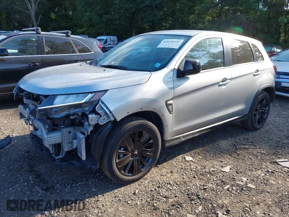 ✅ 2024 Mitsubishi Outlander S • VIN: JA4ARUAU2RU004621 • Lot: 43028932. Wystawiony na IAAI z przebiegiem 20 856 mil. Bezpłatny archiwum sprzedaży aukcyjnych z USA i szczegółowy raport historii pojazdu na DreamBid. Zdjęcie 2.