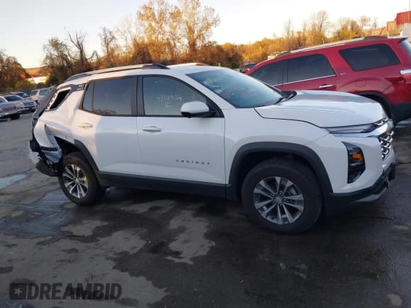 ✅ 2025 Chevrolet Equinox AWD LT • VIN: 3GNAXPEG1SL150100 • Lot: 43721924. Wystawiony na IAAI z przebiegiem 3 215 mil. Bezpłatny archiwum sprzedaży aukcyjnych z USA i szczegółowy raport historii pojazdu na DreamBid. Zdjęcie 13.