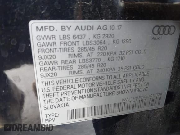 ✅ 2018 Audi Q7 • VIN: WA1LHBF7XJD016328 • Lot: 43653196. Wystawiony na IAAI z przebiegiem 64 283 mil. Bezpłatny archiwum sprzedaży aukcyjnych z USA i szczegółowy raport historii pojazdu na DreamBid. Zdjęcie 9.