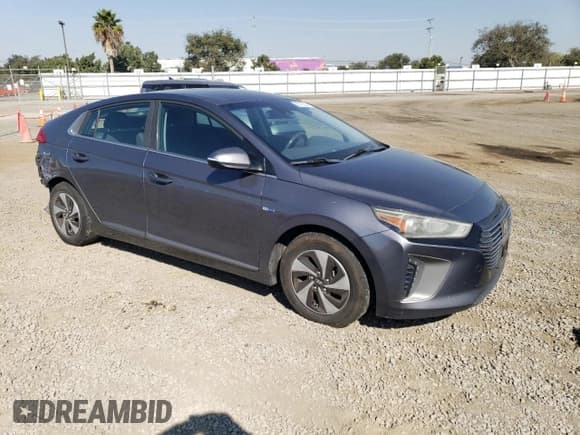 ✅ 2017 Hyundai Ioniq SEL • VIN: KMHC75LC2HU047039 • Lot: 80165824. Wystawiony na Copart z przebiegiem 277 430 mil. Bezpłatny archiwum sprzedaży aukcyjnych z USA i szczegółowy raport historii pojazdu na DreamBid. Zdjęcie 4.