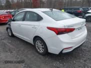 ✅ 2022 Hyundai Accent SE • VIN: 3KPC24A6XNE158345 • Lot: 43674483. Wystawiony na IAAI z przebiegiem 40 347 mil. Bezpłatny archiwum sprzedaży aukcyjnych z USA i szczegółowy raport historii pojazdu na DreamBid. Zdjęcie 3.