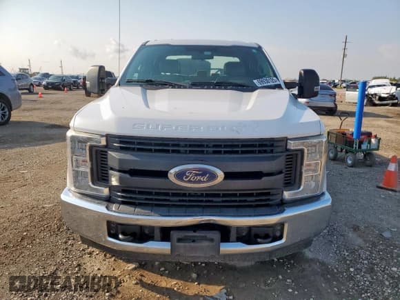 ✅ 2018 Ford F-250 XL • VIN: 1FT7W2AT3JEC90725 • Lot: 69930125. Listed on Copart with 193,501 mi. Free auction sales archive from the USA and detailed vehicle history report at DreamBid. Image 5.
