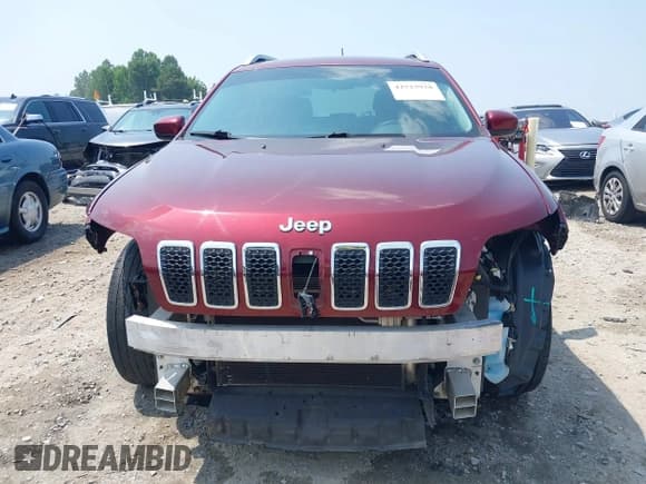 ✅ 2019 Jeep Cherokee Latitude • VIN: 1C4PJLCB6KD221642 • Лот: 42523938. Опубликован ранее на IAAI с пробегом 200 839 миль. Бесплатный доступ к архиву аукционных продаж из США и подробный отчёт об истории автомобиля на DreamBid. Изображение 6.