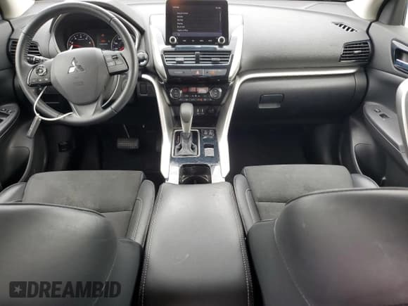 ✅ 2022 Mitsubishi Eclipse Cross SE • VIN: JA4ASWAA2NZ004850 • Lot: 67451345. Listed on Copart with 42,212 mi. Free auction sales archive from the USA and detailed vehicle history report at DreamBid. Image 8.