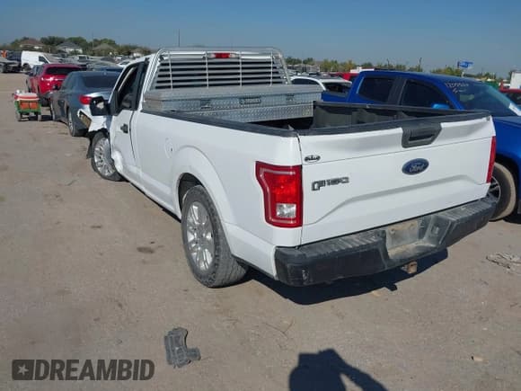 ✅ 2017 Ford F-150 XL • VIN: 1FTMF1C86HKE49156 • Лот: 43402082. Опубликован ранее на IAAI с пробегом 233 463 миль. Бесплатный доступ к архиву аукционных продаж из США и подробный отчёт об истории автомобиля на DreamBid. Изображение 3.