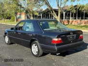 ✅ 1995 Mercedes-Benz E 320 • VIN: WDBEA32E2SC266939 • Lot: 87461985. Listed on Copart with 140,760 mi. Free auction sales archive from the USA and detailed vehicle history report at DreamBid. Image 3.