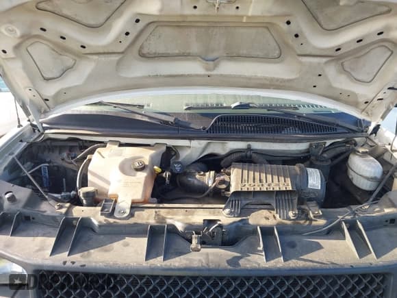 ✅ 2005 Chevrolet Express Cargo • VIN: 1GCFG15X851120809 • Lot: 43282147. Listed on IAAI with 202,873 mi. Free auction sales archive from the USA and detailed vehicle history report at DreamBid. Image 10.