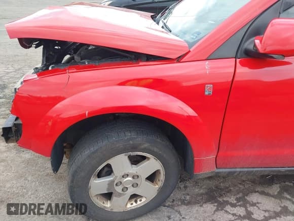 ✅ 2006 Saturn VUE • VIN: 5GZCZ53496S818286 • Lot: 41887405. Wystawiony na IAAI z przebiegiem 219 872 mil. Bezpłatny archiwum sprzedaży aukcyjnych z USA i szczegółowy raport historii pojazdu na DreamBid. Zdjęcie 20.