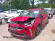 2022 Toyota Prius LE z VIN JTDL9MFUXN3035445, wystawiony jako IAAI lot #42475495 z przebiegiem 63 000 mil mil oraz . Historia ofert i sprzedaży dostępna na DreamBid. Obrazek 2.