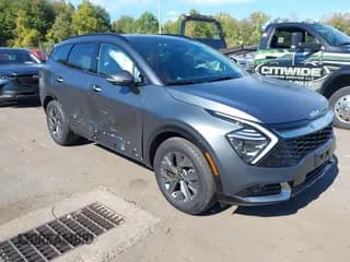 ✅ 2025 Kia Sportage SX-Prestige • VIN: KNDPXCDG4S7209495 • Лот: 43364823. Опубликован ранее на IAAI с пробегом 5 838 миль. Бесплатный доступ к архиву аукционных продаж из США и подробный отчёт об истории автомобиля на DreamBid. Изображение 1.