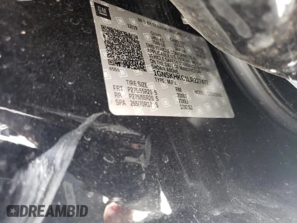 ✅ 2020 Chevrolet Suburban LT • VIN: 1GNSKHKC1LR227472 • Lot: 64902994. Wystawiony na Copart z przebiegiem Nie podano. Bezpłatny archiwum sprzedaży aukcyjnych z USA i szczegółowy raport historii pojazdu na DreamBid. Zdjęcie 13.