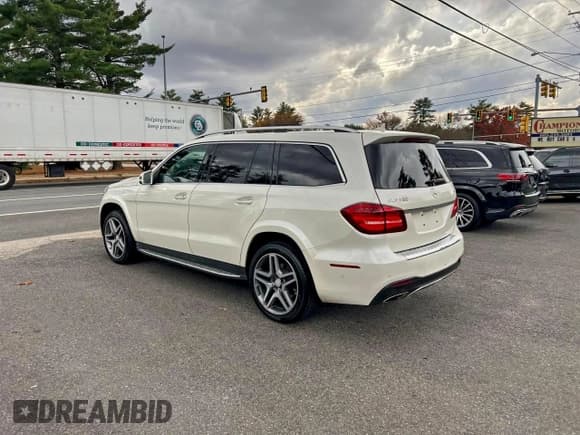 ✅ 2017 Mercedes-Benz GLS 550 • VIN: 4JGDF7DE2HA773472 • Lot: 96805335. Wystawiony na Copart z przebiegiem 166 810 mil. Bezpłatny archiwum sprzedaży aukcyjnych z USA i szczegółowy raport historii pojazdu na DreamBid. Zdjęcie 3.