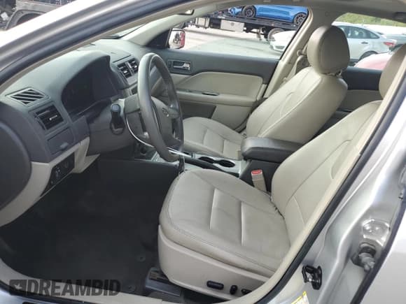 ✅ 2012 Ford Fusion SEL • VIN: 3FAHP0JG6CR421497 • Lot: 80344285. Listed on Copart with 131,397 mi. Free auction sales archive from the USA and detailed vehicle history report at DreamBid. Image 7.