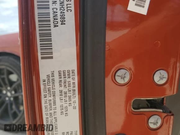 ✅ 2022 Dodge Challenger R/T • VIN: 2C3CDZBTXNH249894 • Lot: 61948954. Wystawiony na Copart z przebiegiem 23 139 mil. Bezpłatny archiwum sprzedaży aukcyjnych z USA i szczegółowy raport historii pojazdu na DreamBid. Zdjęcie 12.