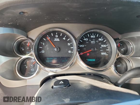 ✅ 2012 Chevrolet Silverado 1500 LT • VIN: 1GCPKSE75CF217684 • Lot: 91587015. Wystawiony na Copart z przebiegiem 166 530 mil. Bezpłatny archiwum sprzedaży aukcyjnych z USA i szczegółowy raport historii pojazdu na DreamBid. Zdjęcie 9.