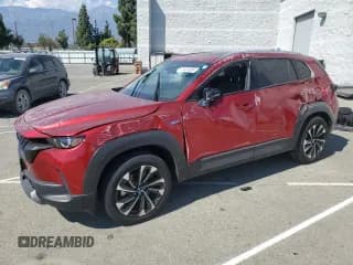 ✅ 2025 Mazda CX-50 Hybrid Premium Plus Package • VIN: 7MMVAAEW3SN113629 • Lot: 71501235. Wystawiony na Copart z przebiegiem Nie podano. Bezpłatny archiwum sprzedaży aukcyjnych z USA i szczegółowy raport historii pojazdu na DreamBid. Zdjęcie 1.