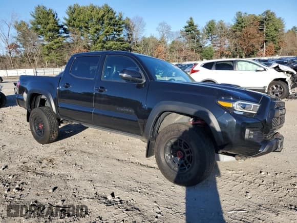 ✅ 2022 Toyota Tacoma TRD Sport • VIN: 3TYCZ5AN8NT090355 • Lot: 89726135. Listed on Copart with 50,008 mi. Free auction sales archive from the USA and detailed vehicle history report at DreamBid. Image 4.