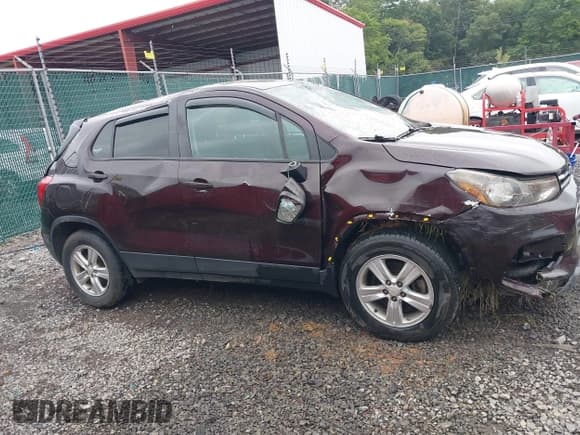 ✅ 2021 Chevrolet Trax LS • VIN: KL7CJNSB2MB306193 • Lot: 42916334. Listed on IAAI with 88,458 mi. Free auction sales archive from the USA and detailed vehicle history report at DreamBid. Image 13.