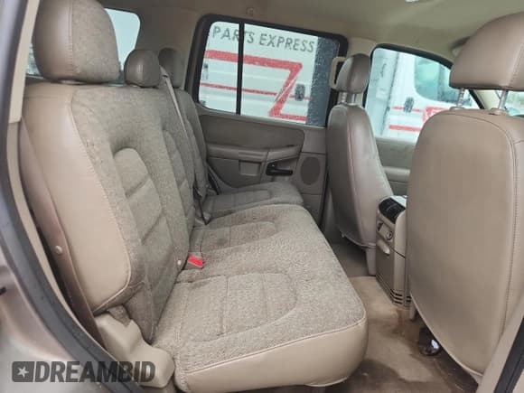 ✅ 2004 Ford Explorer XLS • VIN: 1FMZU62K34UB32886 • Лот: 85308905. Опубликован ранее на Copart с пробегом 181 918 миль. Бесплатный доступ к архиву аукционных продаж из США и подробный отчёт об истории автомобиля на DreamBid. Изображение 11.