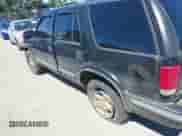 1999 Chevrolet Blazer LT with VIN 1GNDT13W1X2148856, listed as a IAAI auction lot 42830006 with Not provided miles and . Bid and sale history available at DreamBid. Image 6.