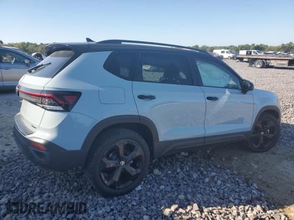 ✅ 2025 Volkswagen Taos SE Black • VIN: 3VV2C7B23SM049475 • Lot: 81838365. Wystawiony na Copart z przebiegiem 3 533 mil. Bezpłatny archiwum sprzedaży aukcyjnych z USA i szczegółowy raport historii pojazdu na DreamBid. Zdjęcie 3.