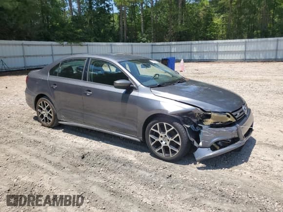 ✅ 2012 Volkswagen Jetta S • VIN: 3VW1K7AJXCM364925 • Lot: 61260755. Listed on Copart with 143,928 mi. Free auction sales archive from the USA and detailed vehicle history report at DreamBid. Image 4.