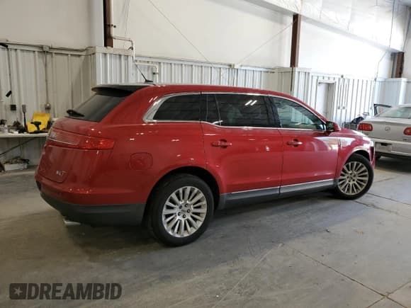 ✅ 2012 Lincoln MKT • VIN: 2LMHJ5FR6CBL51517 • Lot: 70488644. Wystawiony na Copart z przebiegiem 68 853 mil. Bezpłatny archiwum sprzedaży aukcyjnych z USA i szczegółowy raport historii pojazdu na DreamBid. Zdjęcie 3.