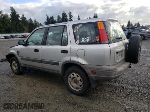 ✅ 2000 Honda CR-V LX • VIN: JHLRD1749YC054162 • Lot: 88889985. Wystawiony na Copart z przebiegiem 462 565 mil. Bezpłatny archiwum sprzedaży aukcyjnych z USA i szczegółowy raport historii pojazdu na DreamBid. Zdjęcie 2.