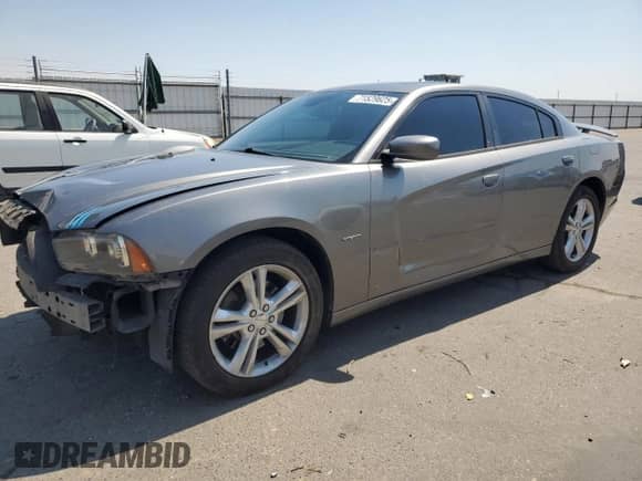 2011 Dodge Charger RT Max z VIN 2B3CM5CT7BH572428, wystawiony jako Copart lot #71529625 z przebiegiem 137 752 mil mil oraz Szkoda całkowita • Salvage title. Historia ofert i sprzedaży dostępna na DreamBid. Obrazek 1.