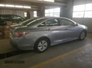 ✅ 2015 Hyundai Sonata • VIN: KMHEC4A46FA139361 • Lot: 91991795. Wystawiony na Copart z przebiegiem 189 898 mil. Bezpłatny archiwum sprzedaży aukcyjnych z USA i szczegółowy raport historii pojazdu na DreamBid. Zdjęcie 3.
