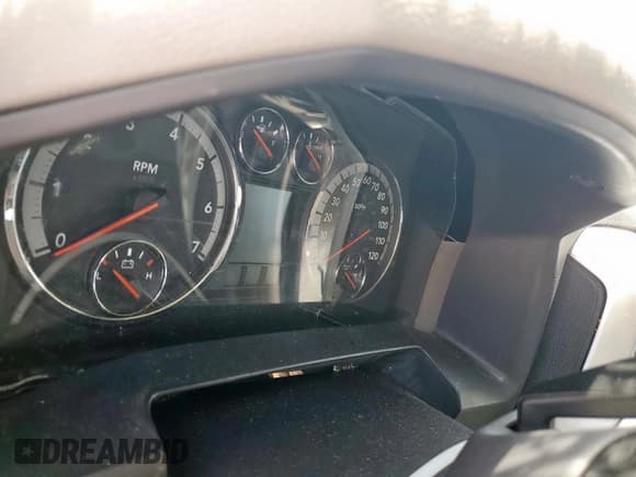 ✅ 2010 Dodge 1500 SLT • VIN: 1D7RB1CT8AS203436 • Lot: 61152995. Wystawiony na Copart z przebiegiem Nie podano. Bezpłatny archiwum sprzedaży aukcyjnych z USA i szczegółowy raport historii pojazdu na DreamBid. Zdjęcie 9.