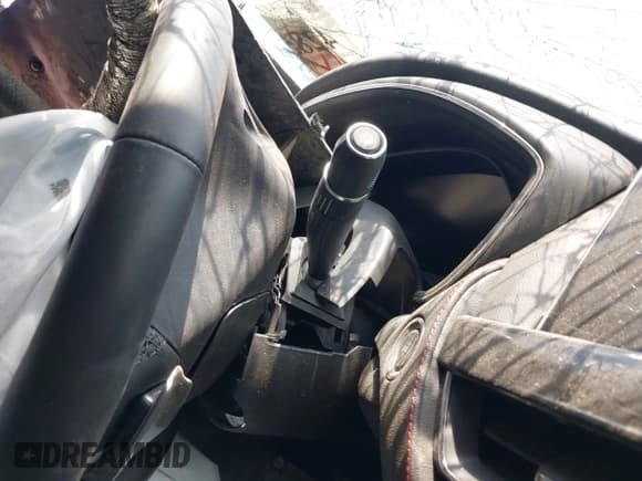 ✅ 2024 Cadillac CT5-V • VIN: 1G6DV5RW6R0132638 • Лот: 42859632. Опубликован ранее на IAAI с пробегом Не указан. Бесплатный доступ к архиву аукционных продаж из США и подробный отчёт об истории автомобиля на DreamBid. Изображение 7.