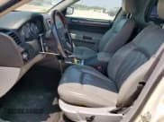 ✅ 2006 Chrysler 300 C • VIN: 2C3KA63H66H112904 • Lot: 56350555. Wystawiony na Copart z przebiegiem 100 530 mil. Bezpłatny archiwum sprzedaży aukcyjnych z USA i szczegółowy raport historii pojazdu na DreamBid. Zdjęcie 7.