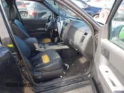 ✅ 2010 Ford Escape XLT • VIN: 1FMCU0DG5AKD45566 • Lot: 41232118. Listed on IAAI with 166,816 mi. Free auction sales archive from the USA and detailed vehicle history report at DreamBid. Image 5.