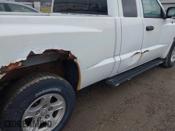 ✅ 2006 Dodge Dakota SLT • VIN: 1D7HW42N16S589080 • Lot: 43736312. Listed on IAAI with 90,608 mi. Free auction sales archive from the USA and detailed vehicle history report at DreamBid. Image 14.