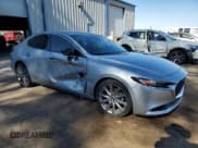 ✅ 2019 Mazda 3 Select • VIN: JM1BPBAM0K1116961 • Лот: 57251895. Опубликован ранее на Copart с пробегом 37 272 миль. Бесплатный доступ к архиву аукционных продаж из США и подробный отчёт об истории автомобиля на DreamBid. Изображение 4.